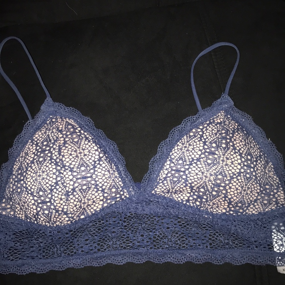 CUTE BRALETTE